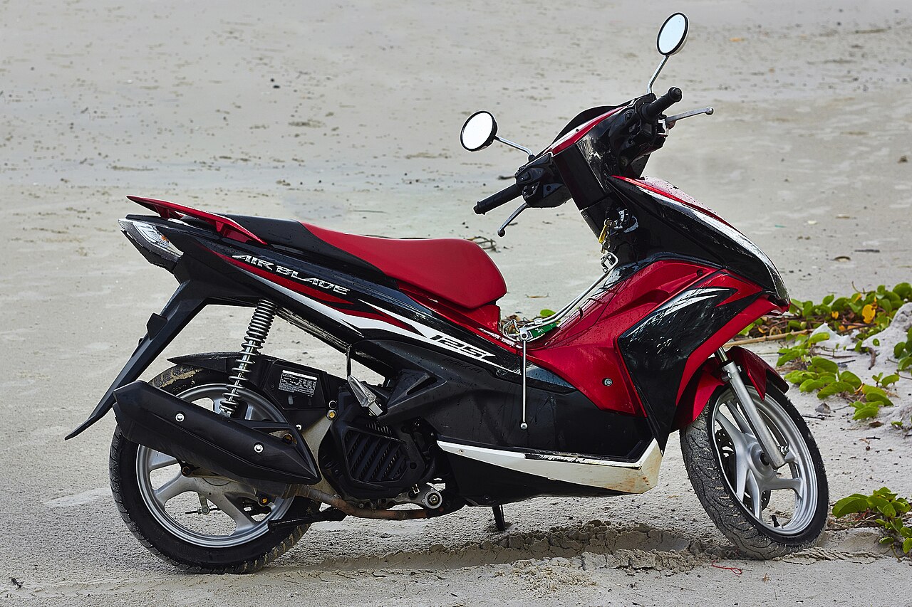 Thuê Honda Air Blade 160 2023 màu Đen tại Trung tâm Hải Phòng, Hải Phòng