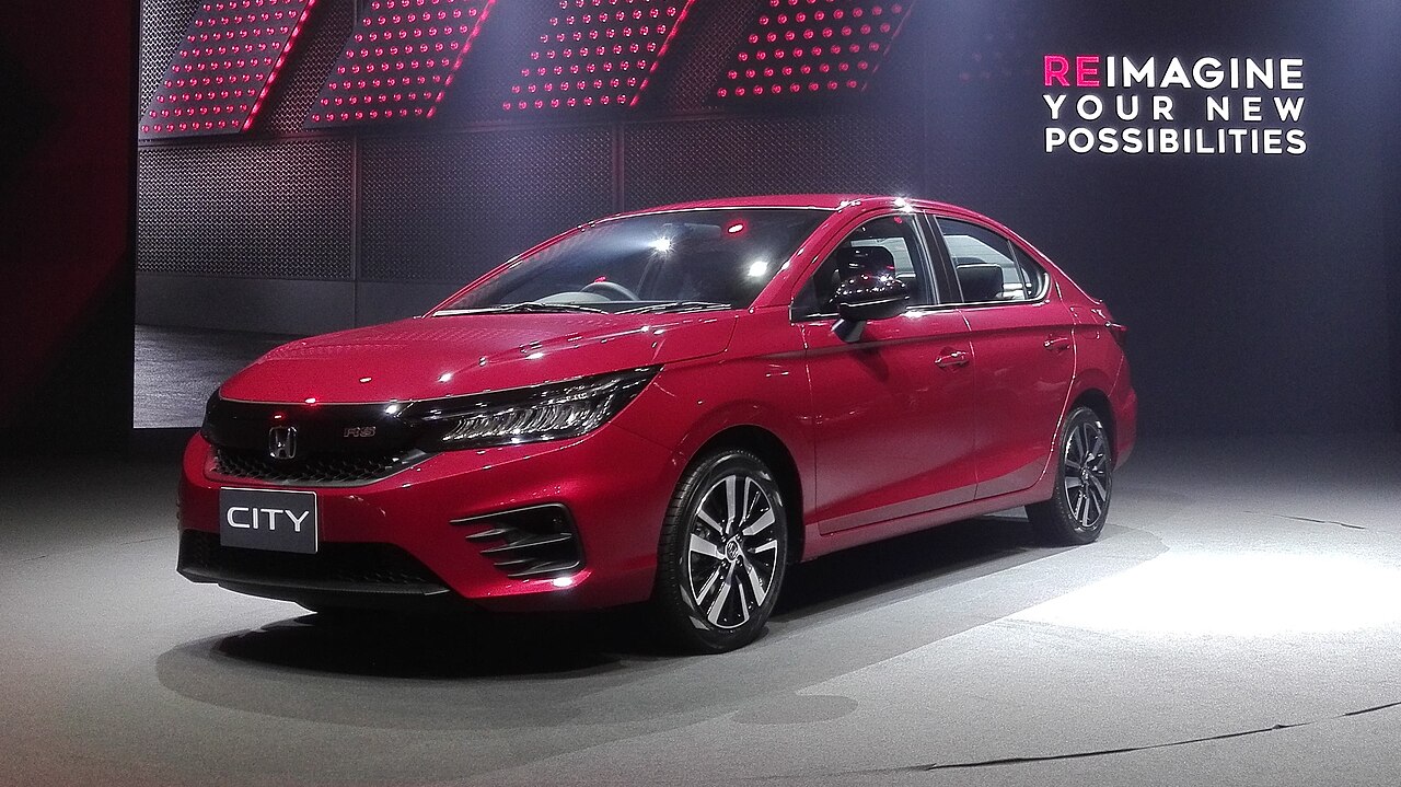 Thuê Honda City RS 2022 màu Đỏ tại Trung tâm Yên Bái, Yên Bái